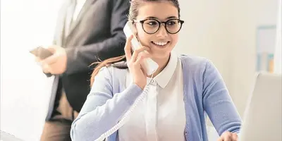 Steuerfachangestellte bei der Arbeit