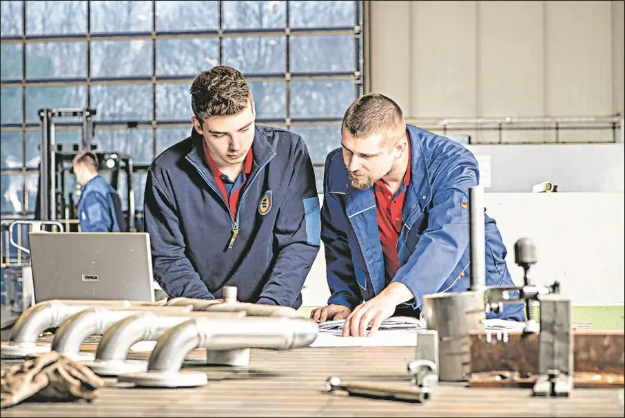 Schülerpraktikanten bei der Arbeit