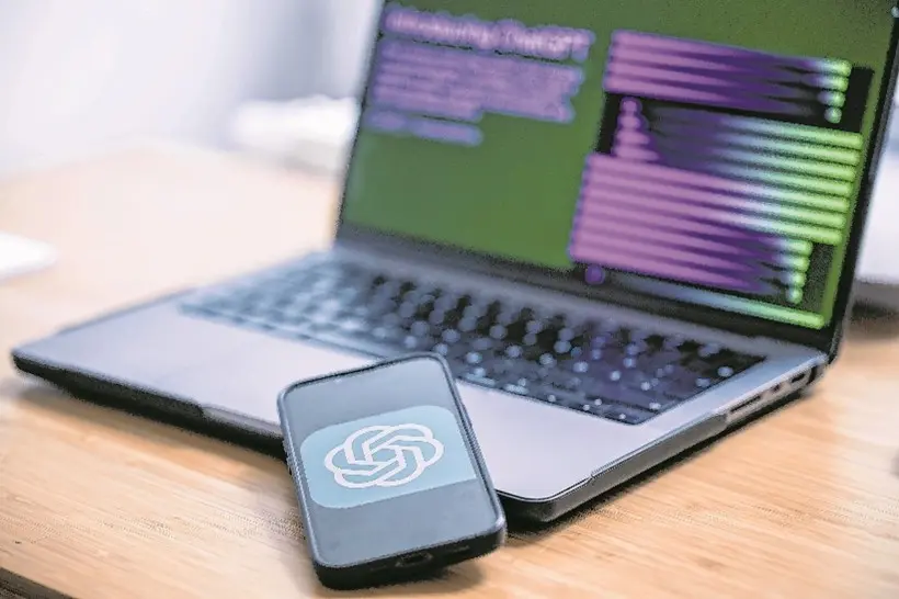 Laptop mit KI-Programm